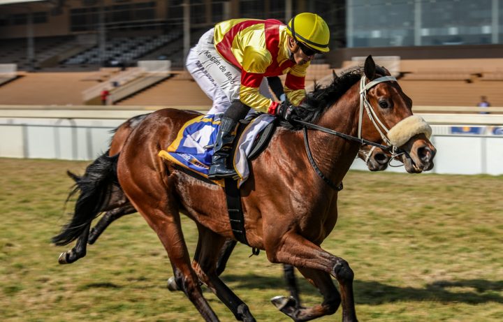 Galaxy Tunes (Candiese Marnewick)