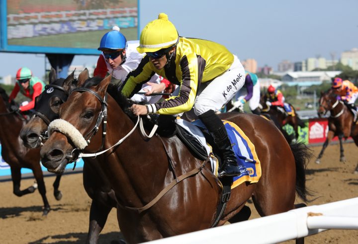 Caprera (Candiese Marnewick)