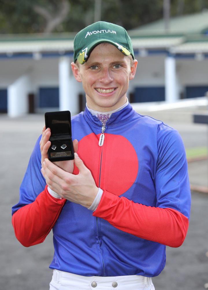Lyle Hewitson (Candiese Marnewick)